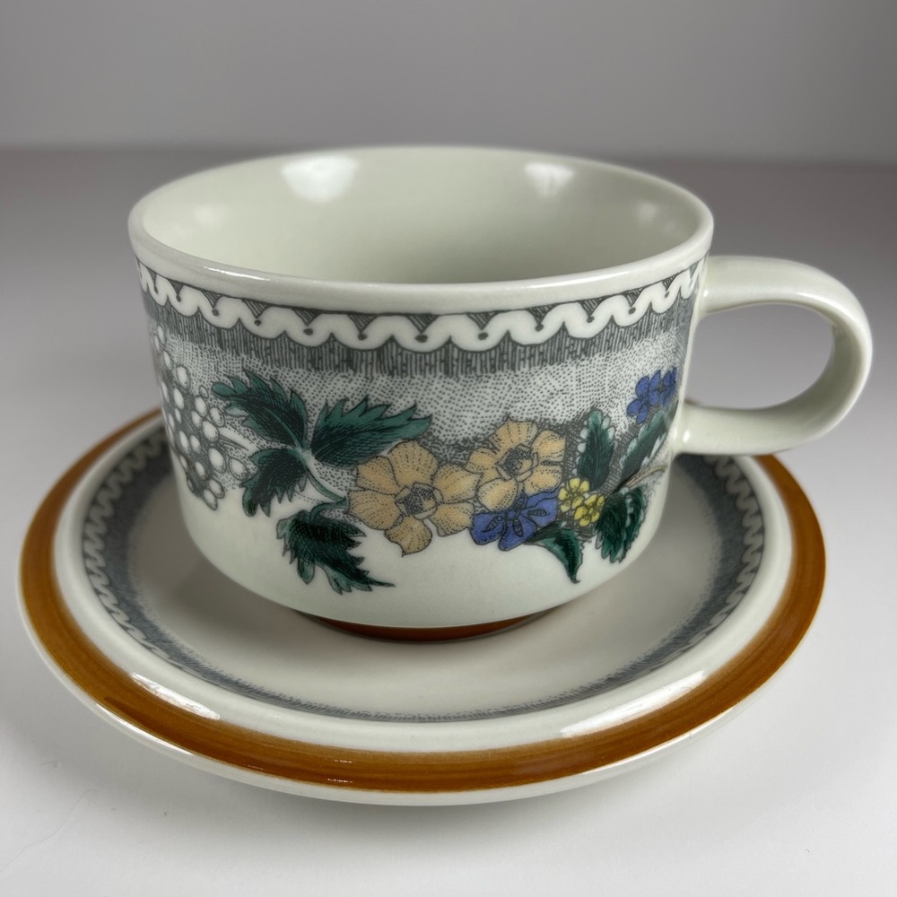 Vintage Goebel Burgund teacup and saucer set